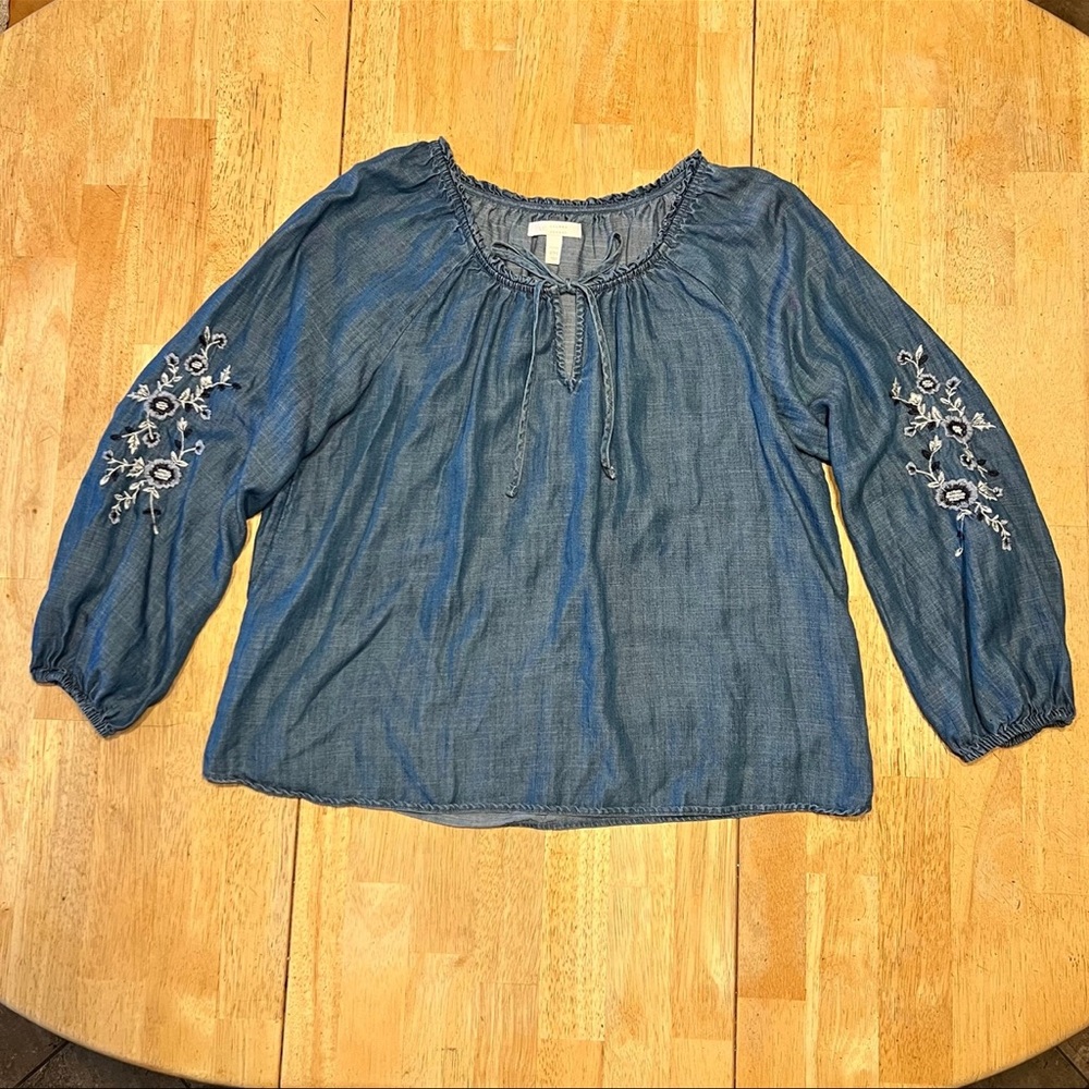 LC Lauren Conrad Embroidered Peasant Style Blouse